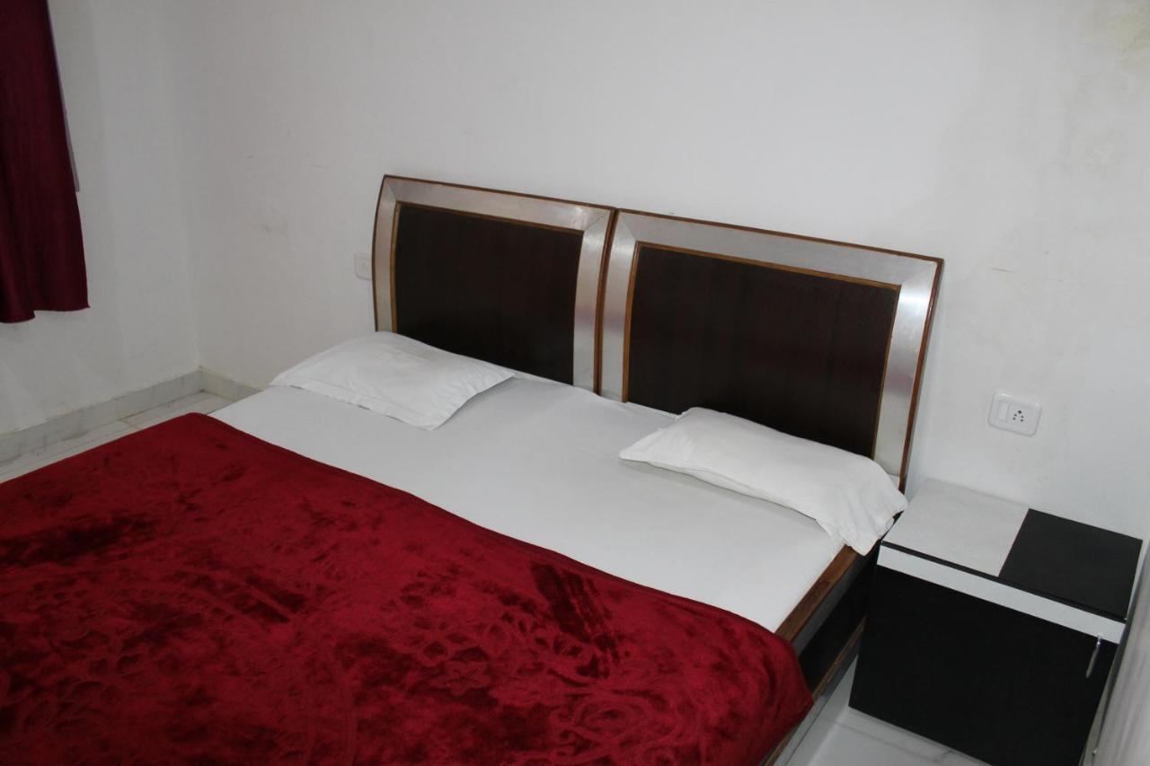 Sunset Backpackers Hostel Orchha Dış mekan fotoğraf