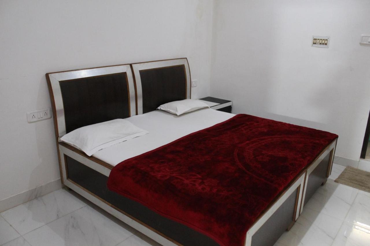 Sunset Backpackers Hostel Orchha Dış mekan fotoğraf